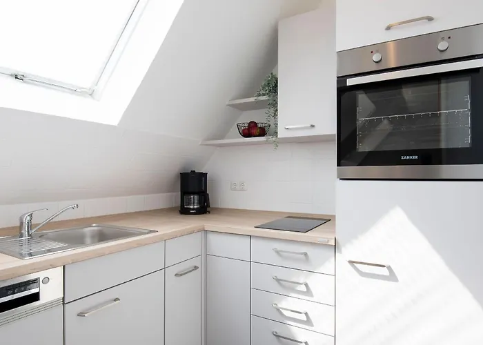 Mittelweg 6 Wohnung 5